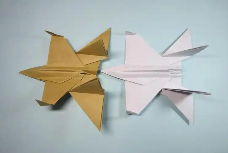 视频手工折纸飞机5分钟一张a4纸折出高大上的战斗机
