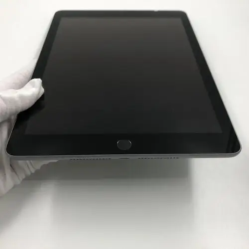 苹果【ipad 2018款 9.7英寸】wifi版 深空灰 32g 国行 8成新 真机实拍