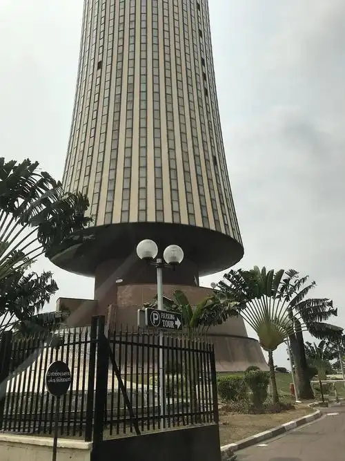 刚果金曾是比利时的殖民地,管理这样一个体量远远高于宗主国几倍的