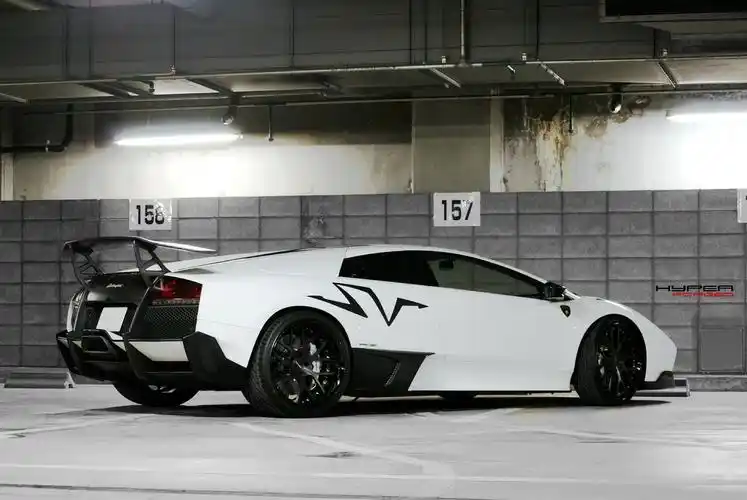 展开全部 兰博基尼murcielago【蝙蝠】 lp670 super veloce:hyper