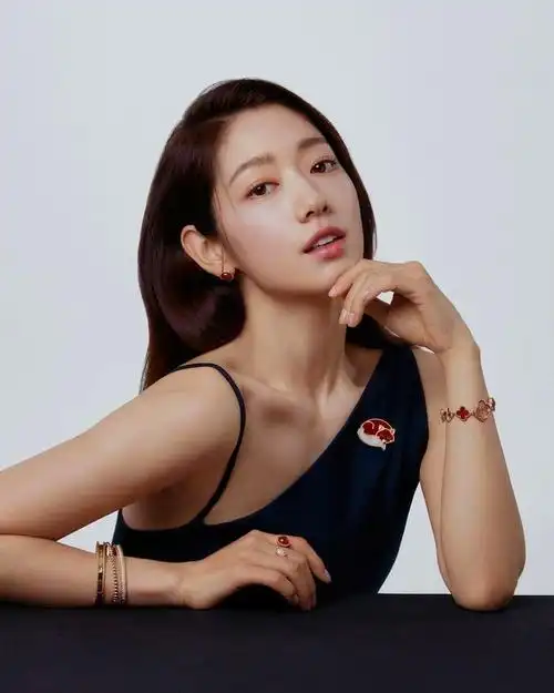 最受欢迎韩剧女演员top10冠军好意外