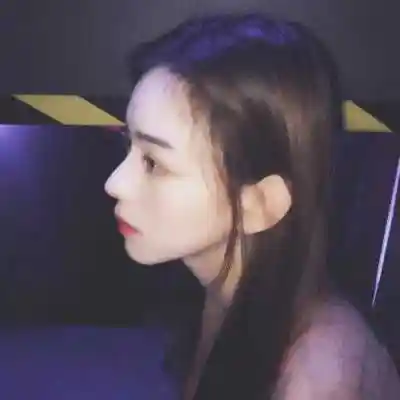 小清爽女生侧脸头像