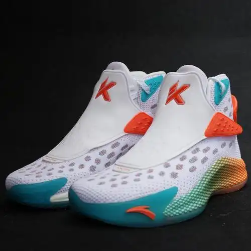 安踏新款男鞋克莱主义签名汤普森五代kt5战靴篮球鞋