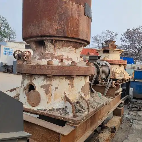 二手圆锥破带底座100型圆锥式制砂机矿山破碎圆锥设备