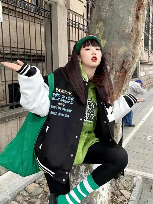 ootd冬日一抹绿韩国元气学生棒球服穿搭08