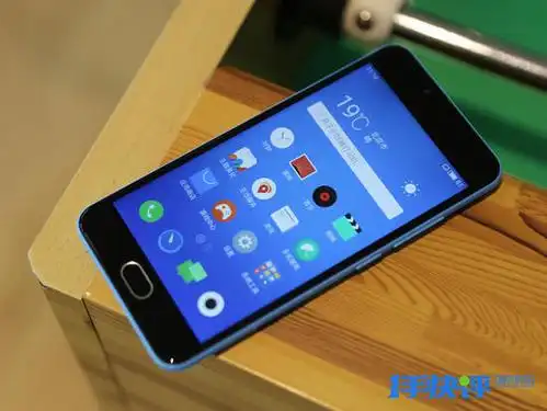 最美塑料机:魅蓝3第一手快评