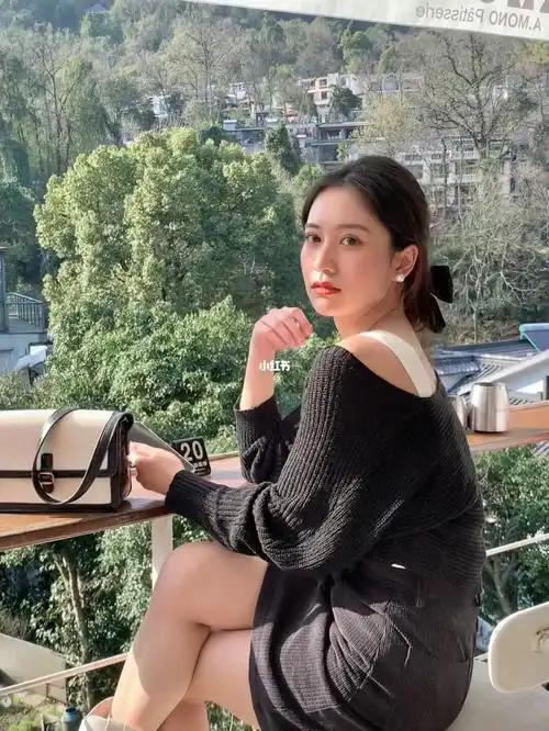 11号(我超级喜欢去满觉陇一整条路上风景很美,可以边走边拍)店名:mono