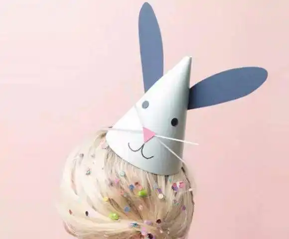 用卡纸制作可爱的兔子帽子适合小朋友的手工