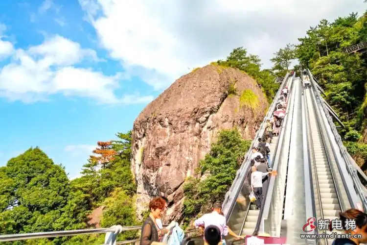 42米超级扶梯康力电梯为浙江杭州千岛湖景区造天梯