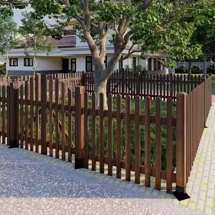 成都防腐木围栏 碳化木草坪围栏  木制花园围栏 - 抖音