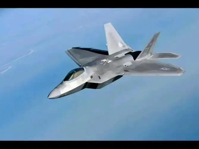 美国f22隐身战斗机1996