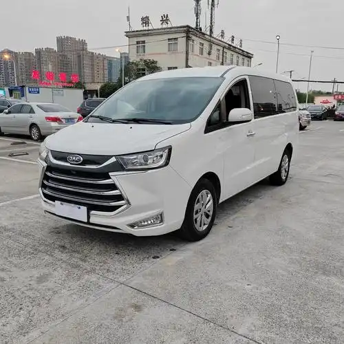 江淮瑞风m4柴油2.0t高配9座 售价: 9.