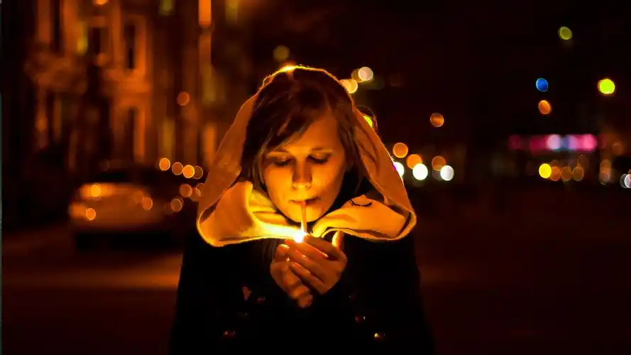 一个人,心情,孤独,电脑壁纸,壁纸一个吸烟的女人