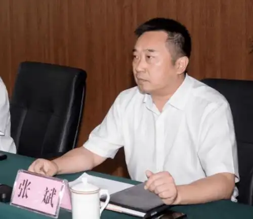 李国贵同志代表省委教育工委,省教育厅作重要讲话,对学院筹建工作给予