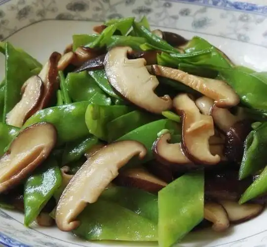 荷兰豆炒香菇