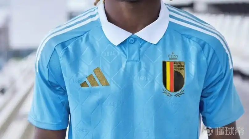 比利时队发布欧洲杯球衣客场球衣致敬丁丁历险记