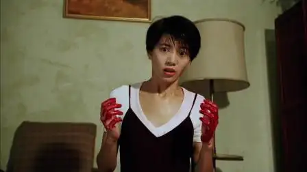 国产凌凌漆:袁咏仪给周星驰治伤,手上全沾上了血,终于取出了子弹