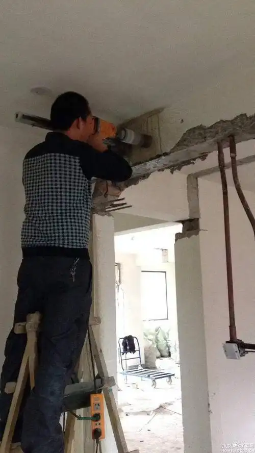 水电过梁打孔要当心!