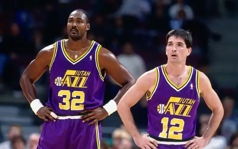 【犹他双煞】马龙15分9板5助2帽,斯托克顿低迷,中国队续写连胜