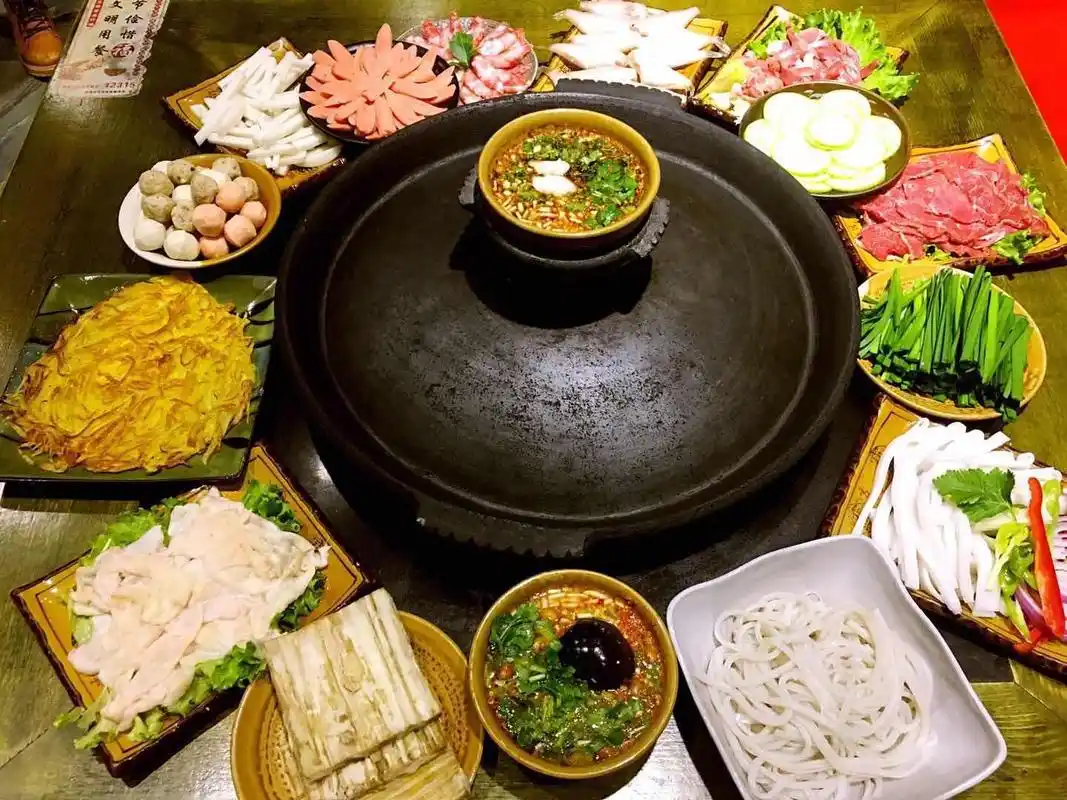 隆合野菜辣子鸡火锅 活油烙锅