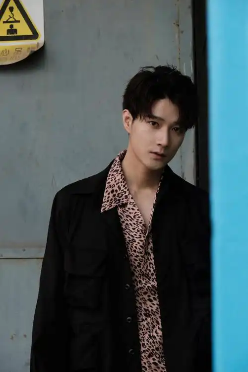 杨廷东《御赐小仵作》刑侦小天才屡获关键证据