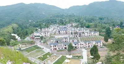 四川广元旺苍县嘉川镇五红村易地扶贫搬迁集中安置点全景.