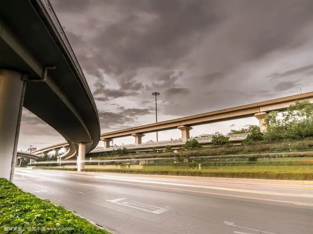 北京四元桥道路夜景