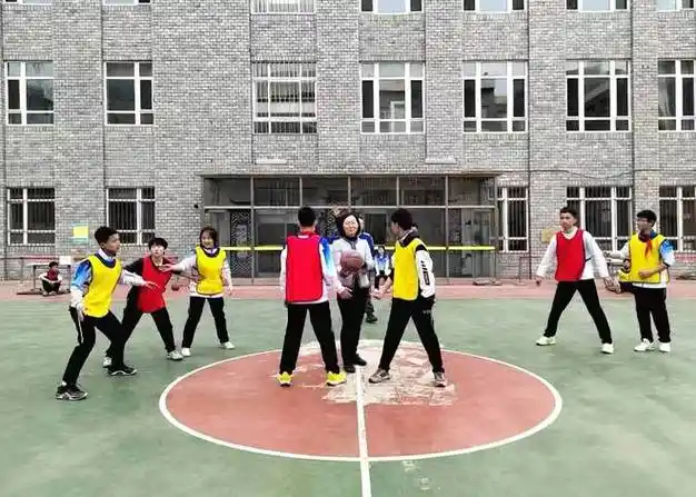 大连盲聋学校举办残疾学生体育活动