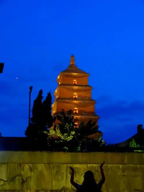 大雁塔前观水舞