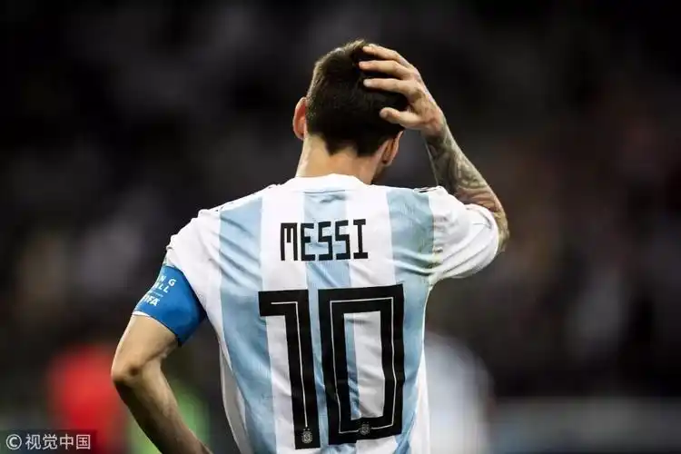 0:3!梅西不慌了,心里凉透了,球迷高呼心疼