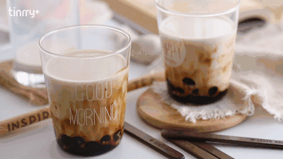 听说苏有朋做珍珠奶茶了不过怎么越看越像火遍全网的脏脏茶