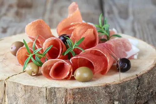 wallpapers olive ham food sliced food meat products 2560x1706