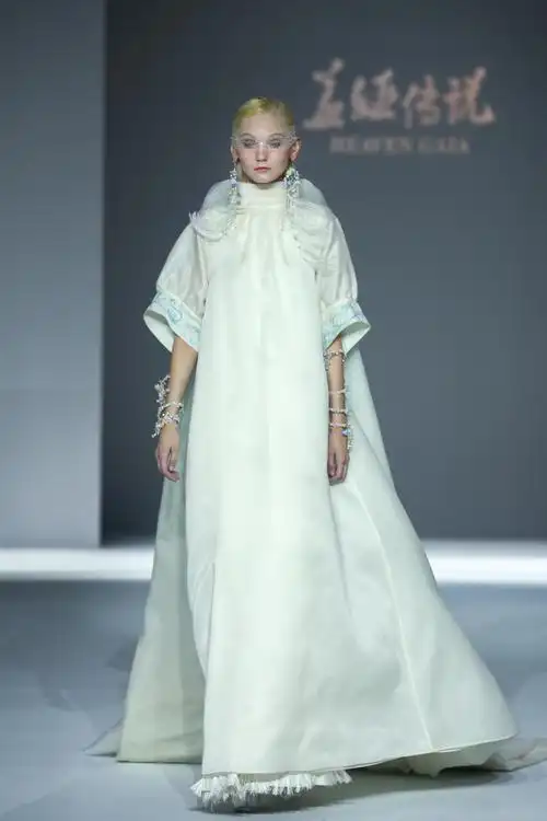 盖娅传说熊英2021ss如兰盛放华幕将启