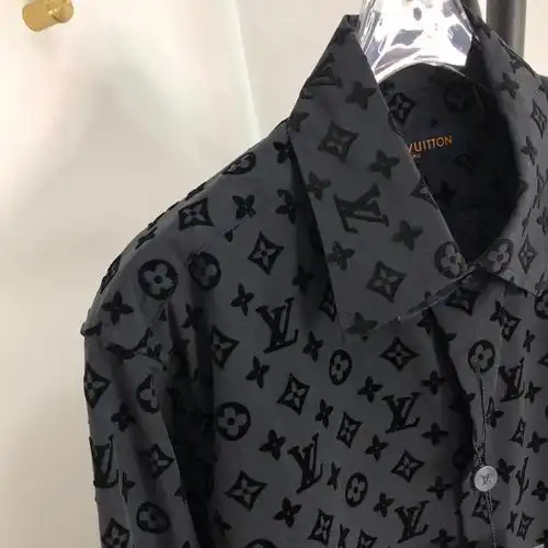 lv植绒字母印花衬衫