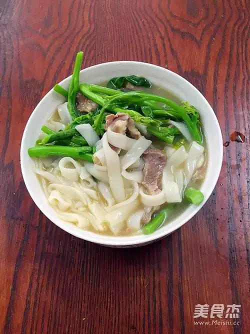 菜心瘦肉汤河粉的做法,菜心瘦肉汤河粉怎么做