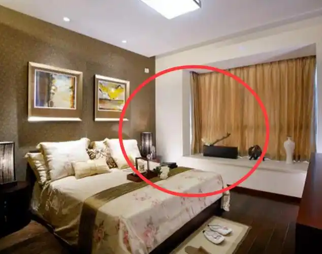 老公夜不归宿,风水大师看完直言你家夫妻房床头朝向真大胆