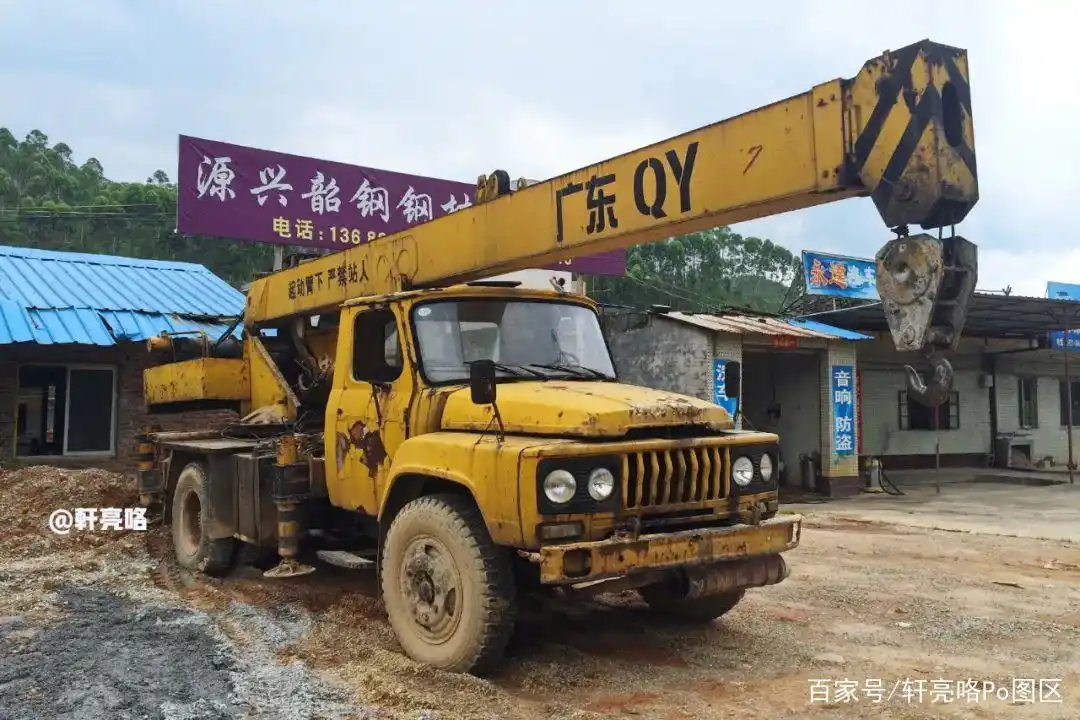 中国特色的长头载重车 丨 生产40余年的东风eq140