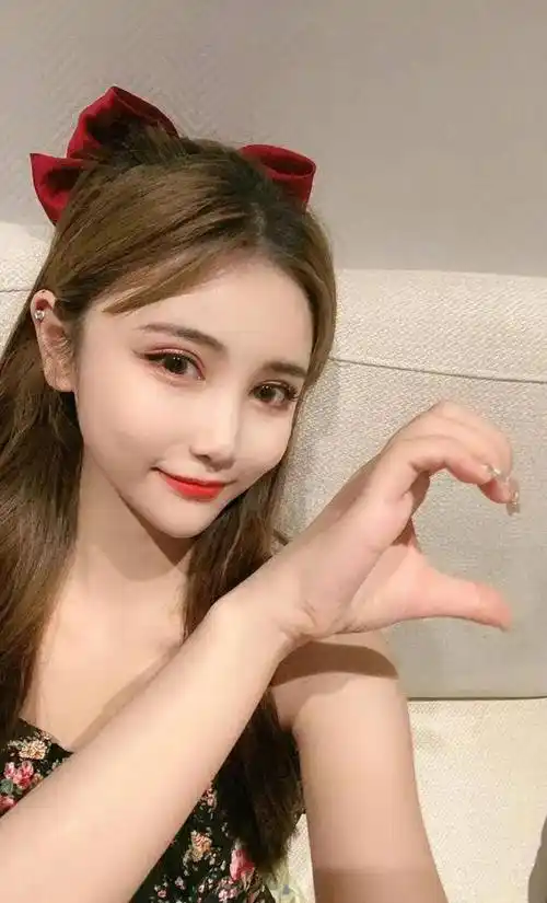 原创网红吴迪女儿说脏话遭众粉丝嘲讽网红正在毁掉一代人的三观