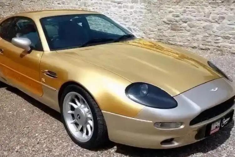 黄金跑车285亿元世界上最贵的车第一名