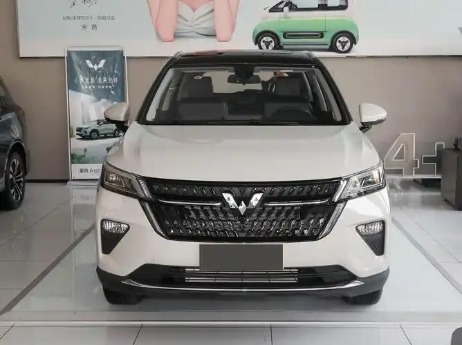 价格低至698万属于老百姓的高颜值车型实拍五菱星辰