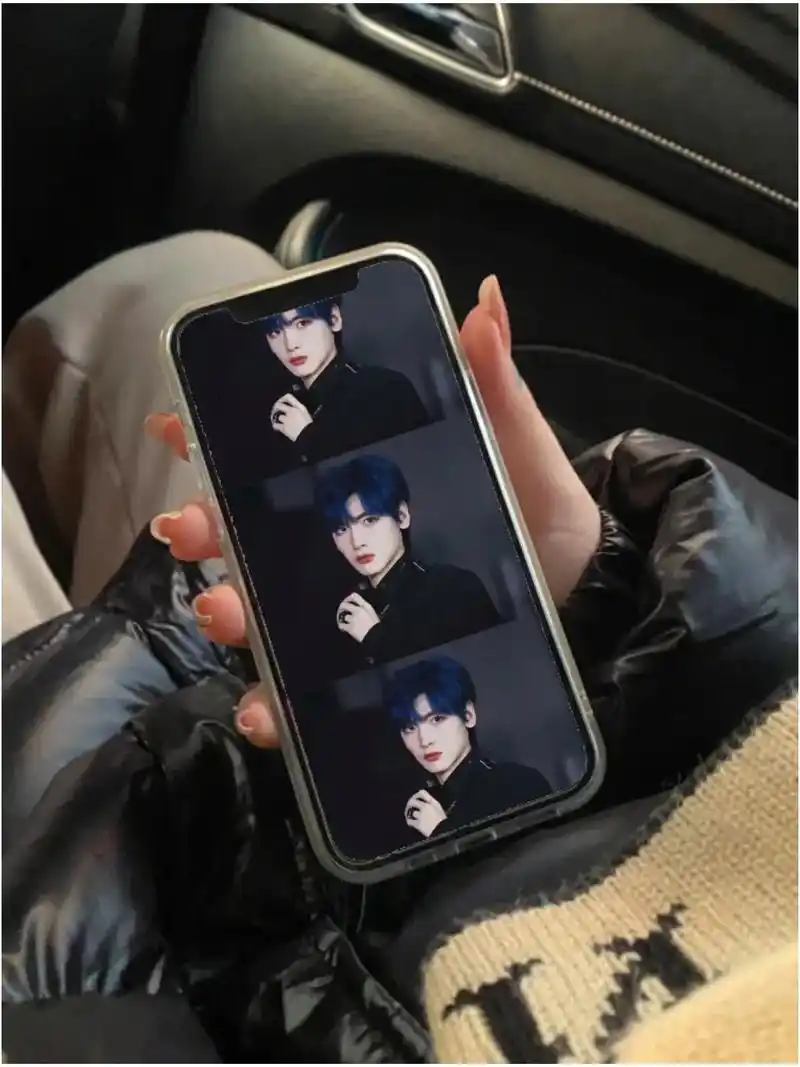 潇闻的三屏壁纸 - 抖音