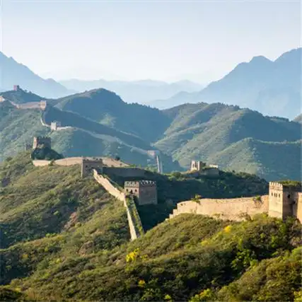 万里长城图片高清又壮观 爬上万里长城不负春光不负韶华