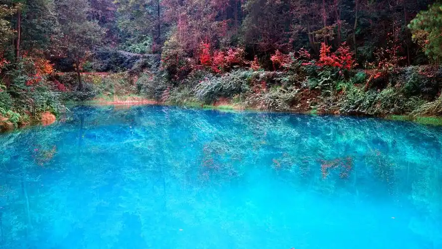 重庆的九寨沟 . 九凤瑶池