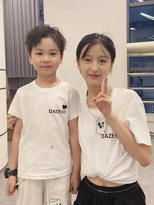 裴佳欣姐姐和石悦安鑫哥哥也来啦