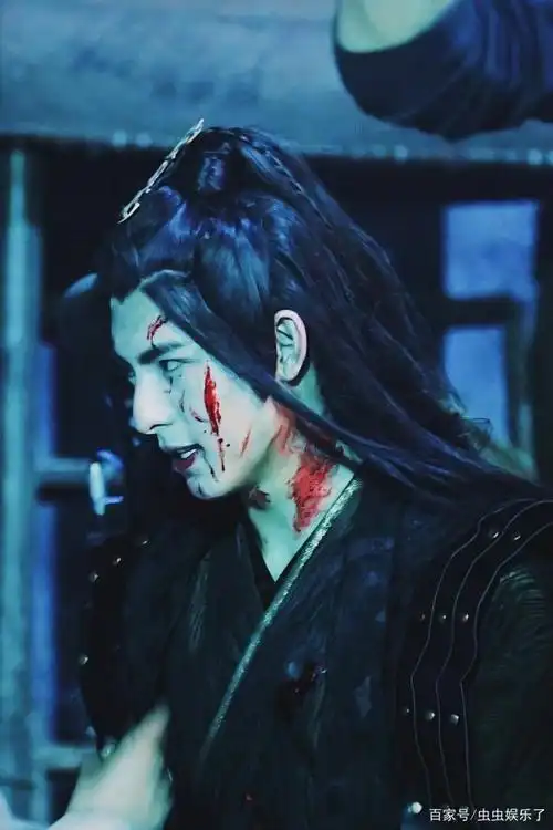 喜欢哪个一行黑衣,嗜血杀手却笑露虎牙的爱糖少年.陈情令,薛洋