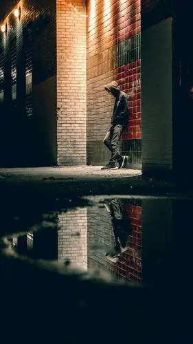 一个人卑微到极致,或许正如这短句所说一般