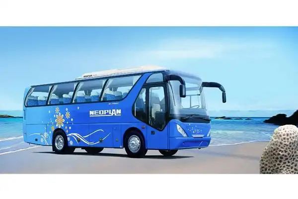 青年jnp6900-3e客车(柴油国三23-39座)