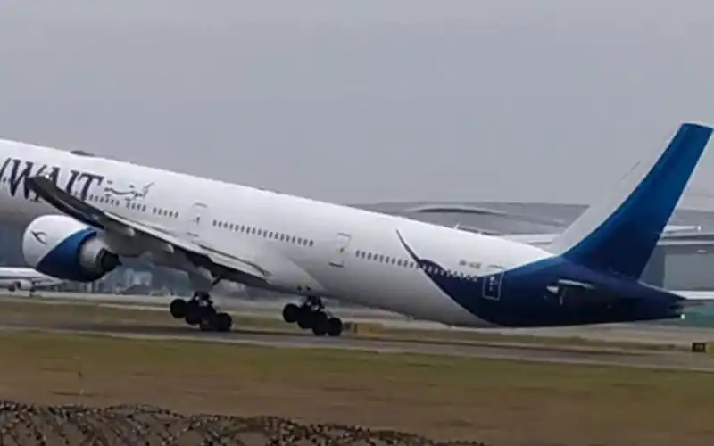 【科威特航空】波音777-369型客机担任ku920次(广州白云→科威特)广州