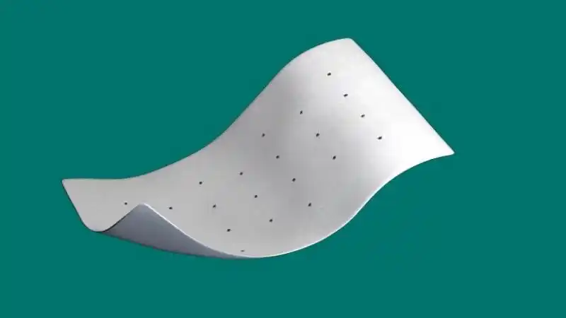 据了解,手术中常用的补片材料包括聚丙烯,聚酯和取材于动物组织的生物