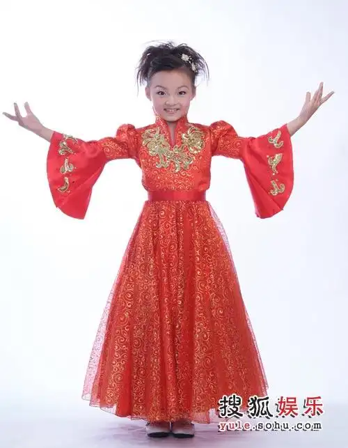 孔莹,2004年,幸运地获得全国精品栏目--河南电视台梨园春主办的"擂响